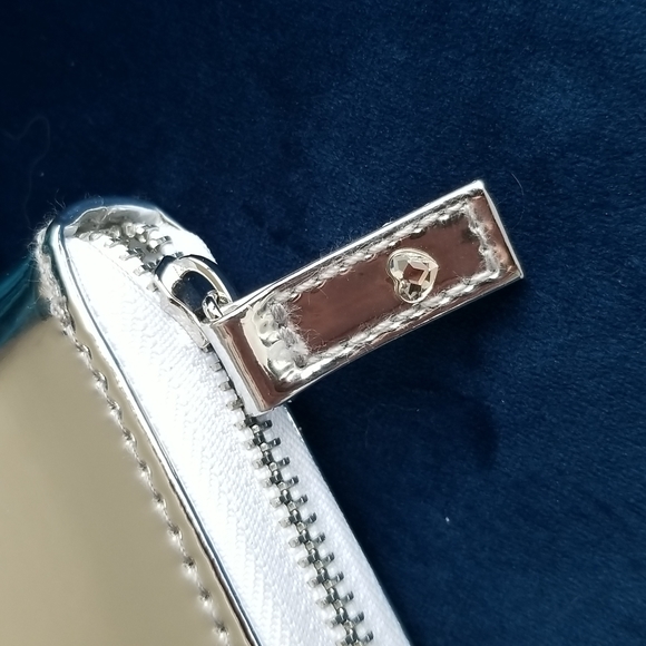 Swarovski limited edition wallet.  NWOT - Picture 8 of 9